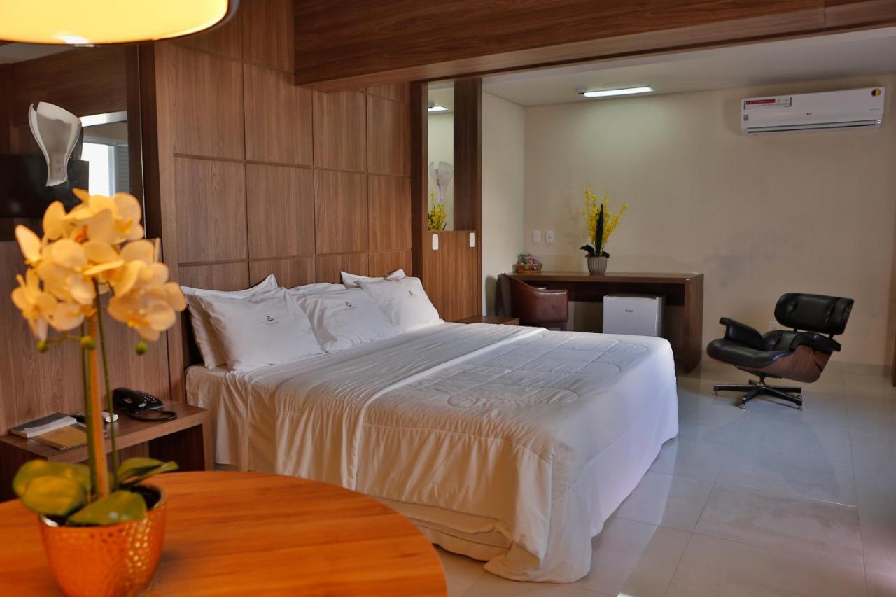 Agulhon Hotel Primavera do Leste Eksteriør billede
